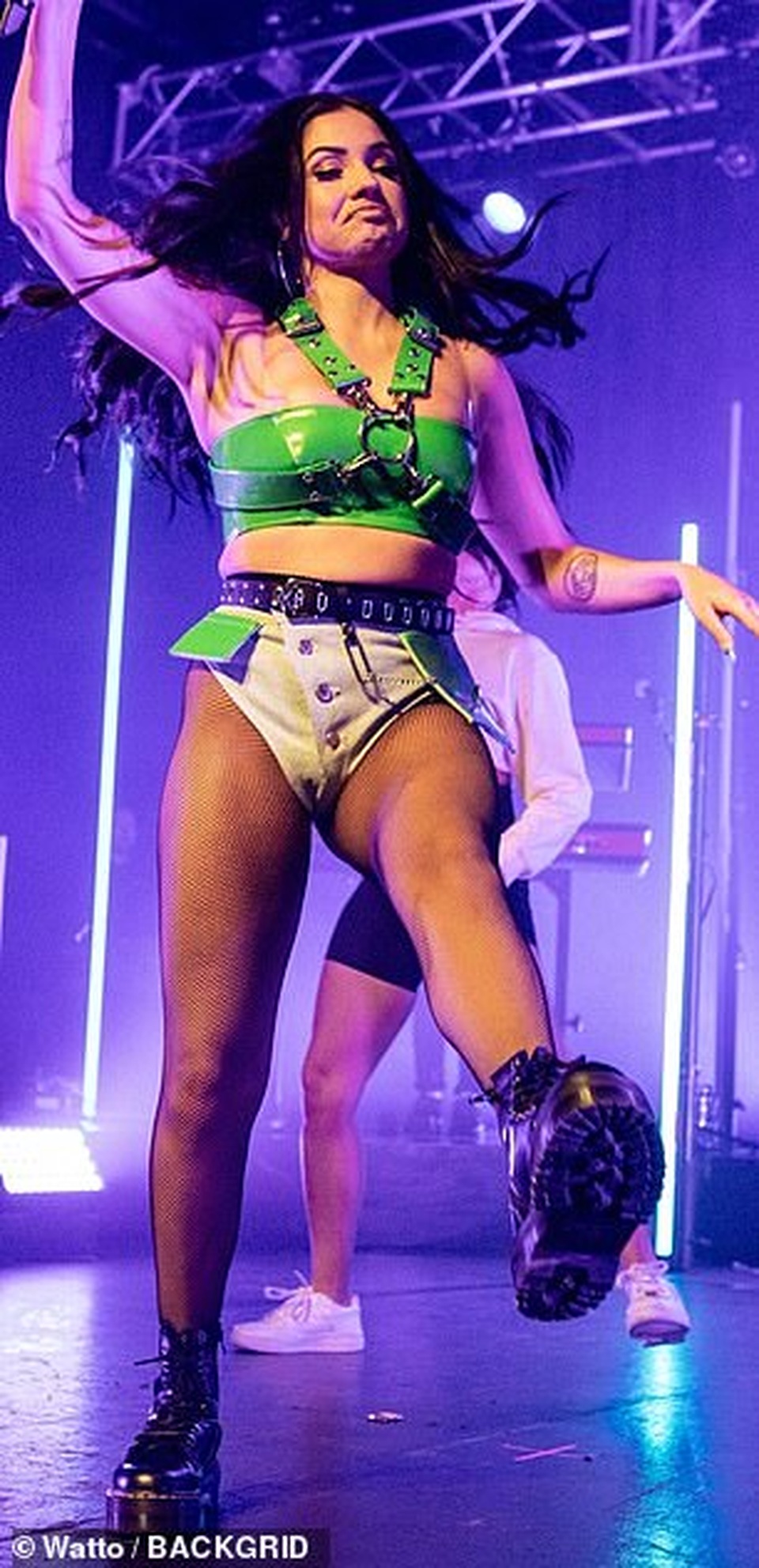 Ca sỹ 9X Mabel bốc lửa tái xuất - 6