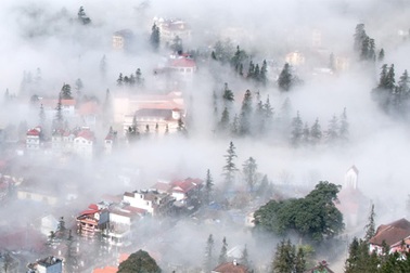 Lên Sapa săn mây luồn tuyệt đẹp