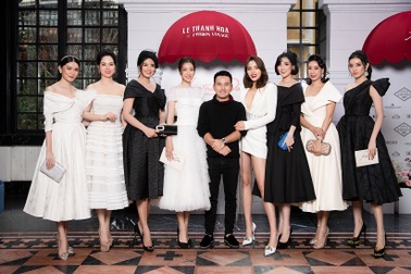 Mục sở thị sàn catwalk độc lạ nhất từ trước đến nay tại Ga tàu hỏa leo núi Mường Hoa