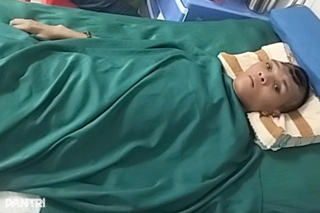 Hơn 326 triệu đồng tiếp sức người mẹ từng bất lực nhìn chồng con nguy kịch - 2