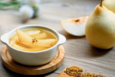 Chị em nội trợ mách nhau làm siro lê gừng phòng ho, cảm cúm mùa lạnh