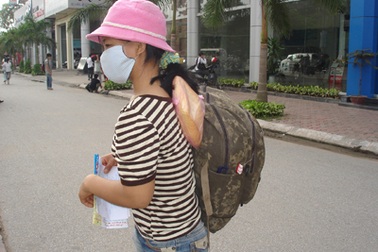 Nắng mưa thất thường, thí sinh đề phòng cảm cúm