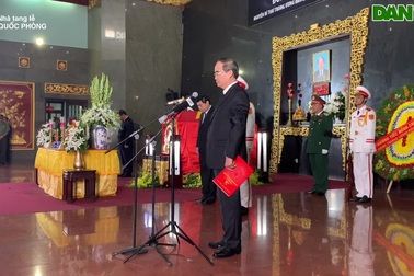 Tiễn biệt ông Mười Hương về với đất mẹ