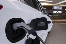 Vì sao các công ty pin Trung Quốc đổ xô tìm đối tác xây nhà máy ở Hàn Quốc?