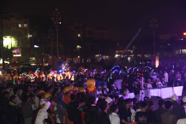 Hàng nghìn người dân xứ Thanh hưởng ứng Giờ Trái đất 2015