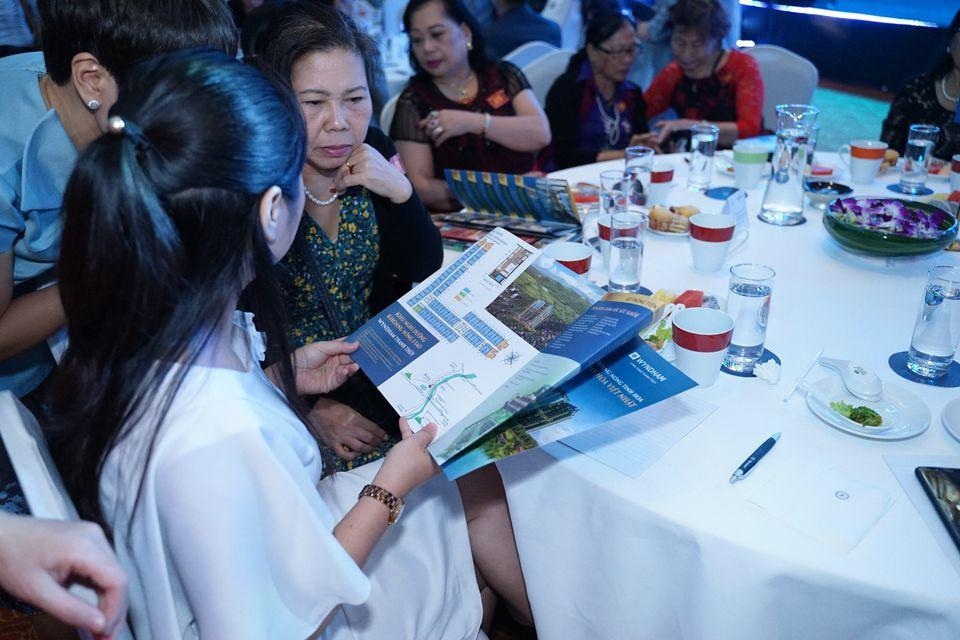 “Cơn mưa” giao dịch tại lễ giới thiệu tổ hợp nghỉ dưỡng khoáng nóng 5 sao Wyndham Thanh Thủy - 3 “Cơn mưa” giao dịch tại lễ giới thiệu tổ hợp nghỉ dưỡng khoáng nóng 5 sao Wyndham Thanh Thủy - 3