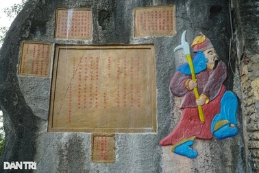 Chủ tịch Thanh Hóa chỉ đạo "nóng" việc nhiều di tích bị xâm hại