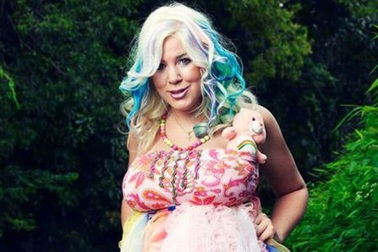 Hy hữu ngôi sao truyền hình bỗng nhiên… nổ ngực