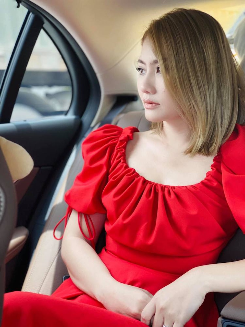 Mai Phương Thúy xưng “vợ chồng” với Noo Phước Thịnh, chơi ma sói xuyên đêm - 10 Mai Phương Thúy xưng “vợ chồng” với Noo Phước Thịnh, chơi ma sói xuyên đêm - 10