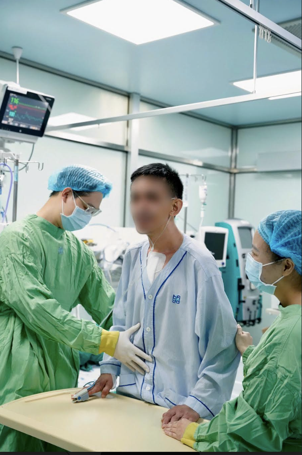 Người đàn ông được nhận quả tim xuyên Việt: Sẵn sàng về nhà rồi - 2 Người đàn ông được nhận quả tim xuyên Việt: Sẵn sàng về nhà rồi - 2