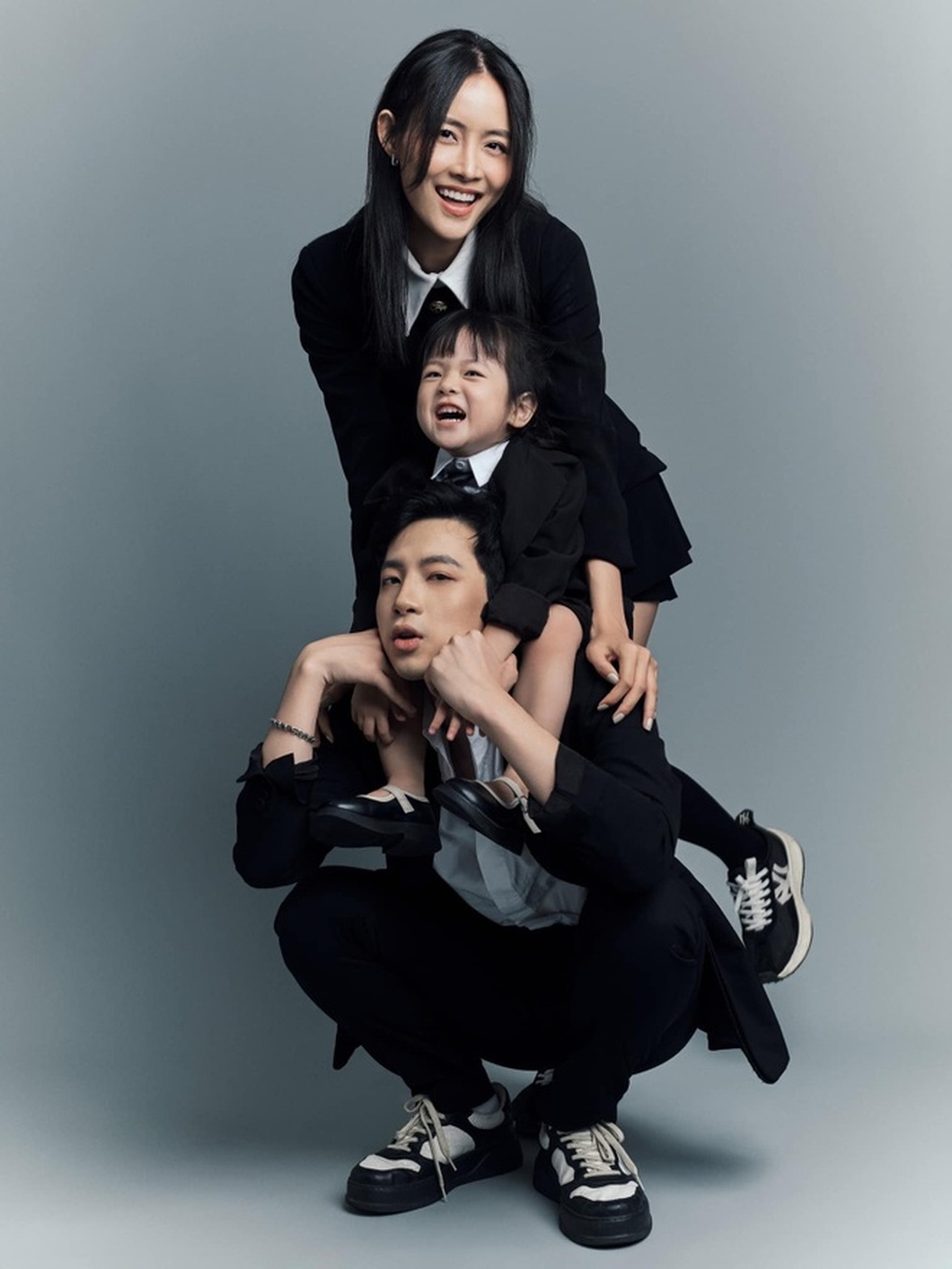 Loạt mỹ nhân được cả showbiz Việt chờ ăn cưới sau màn cầu hôn lãng mạn - 5 Loạt mỹ nhân được cả showbiz Việt chờ ăn cưới sau màn cầu hôn lãng mạn - 5