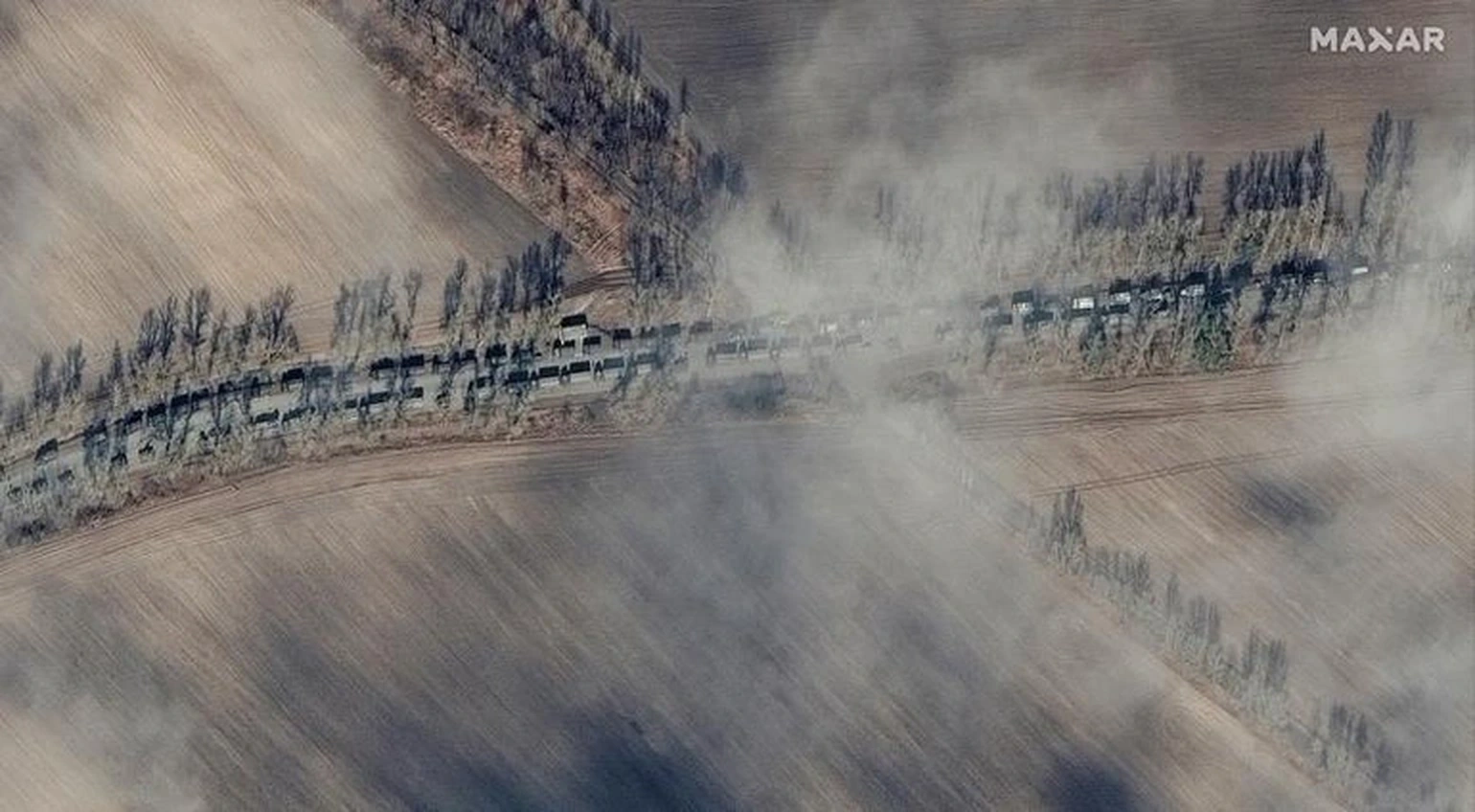 Hình ảnh chụp từ vệ tinh cho thấy đoàn xe Nga áp sát thủ đô Ukraine hồi năm 2022 (Ảnh: Reuters).