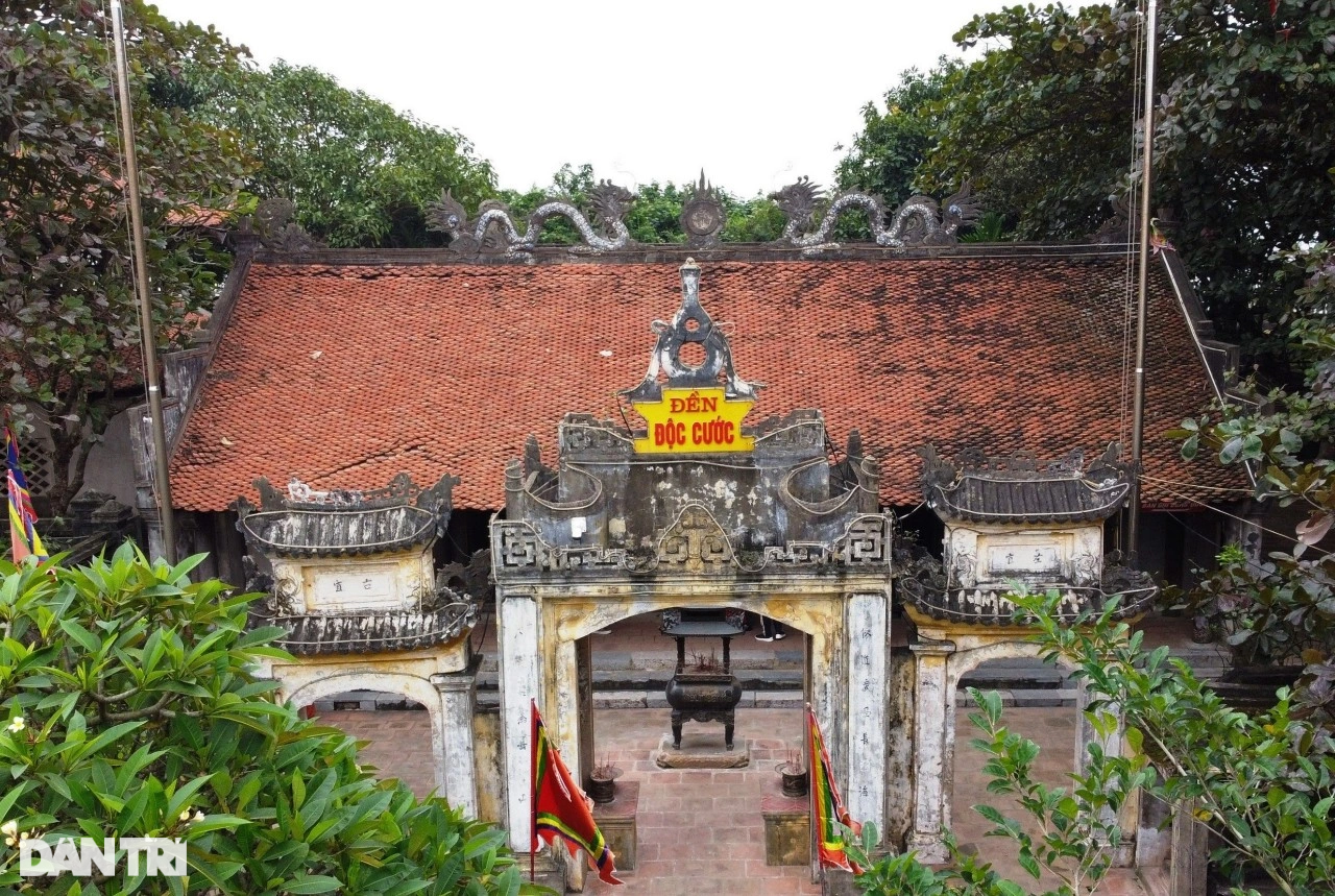 Ly kỳ câu chuyện về 2 pho tượng bán thân trên hòn Cổ Giải - 2 Ly kỳ câu chuyện về 2 pho tượng bán thân trên hòn Cổ Giải - 2