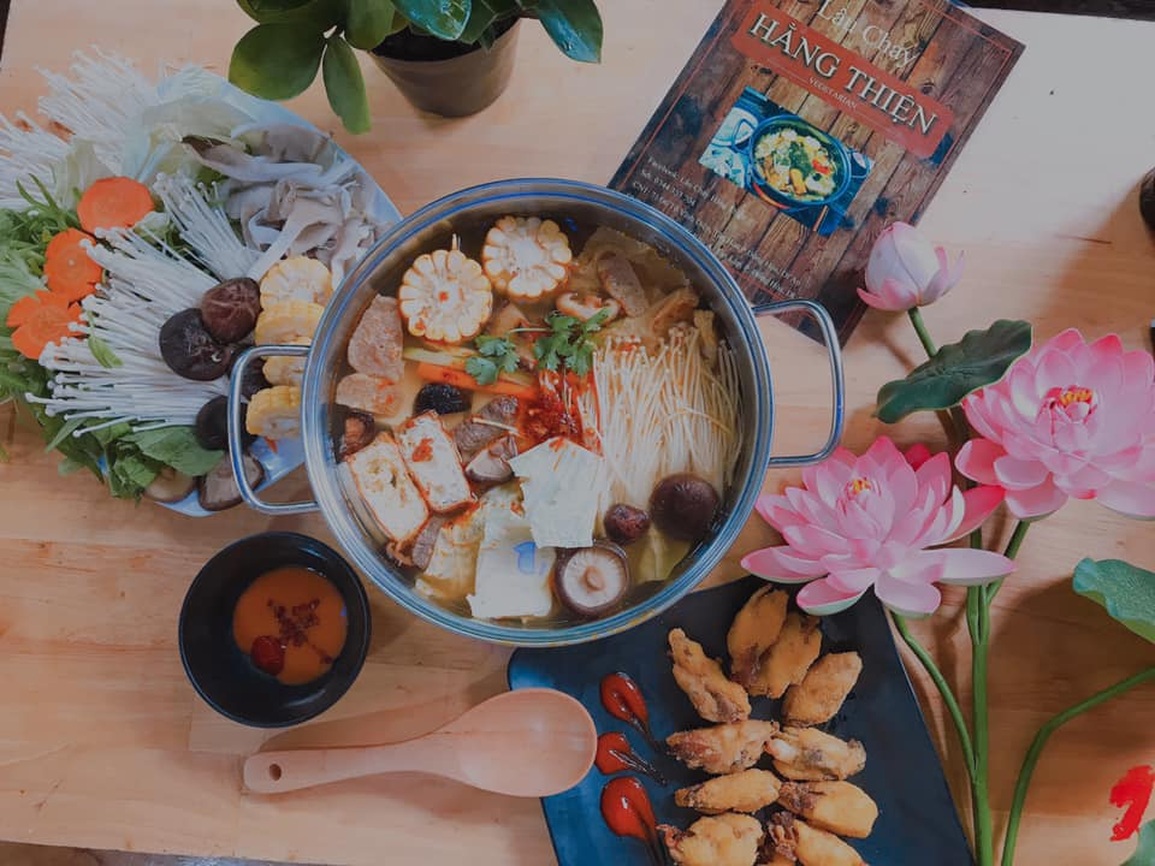 Từ khoản nợ 60 triệu, cô gái thành bà chủ 3 quán chay sau 3 năm khởi nghiệp - 5 Từ khoản nợ 60 triệu, cô gái thành bà chủ 3 quán chay sau 3 năm khởi nghiệp - 5
