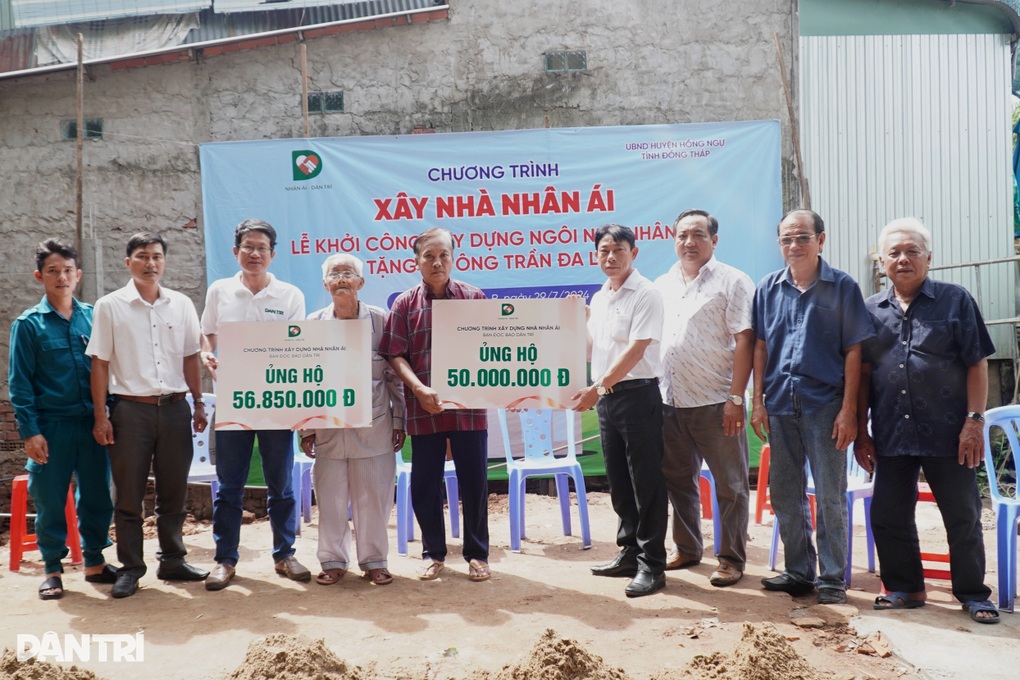 Cụ ông cả đời bệnh tật ở Đồng Tháp được bạn đọc Dân trí tặng nhà nhân ái - 1 Cụ ông cả đời bệnh tật ở Đồng Tháp được bạn đọc Dân trí tặng nhà nhân ái - 1