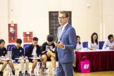 Học sinh Vinschool “gọi vốn” qua lớp học mô phỏng show truyền hình Shark Tank