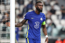 Ngôi sao đầu tiên thông báo chia tay Chelsea