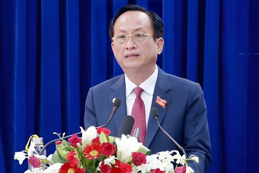 "Khi nào dân cầm sổ hộ nghèo trả chính quyền mới là giảm nghèo bền vững"