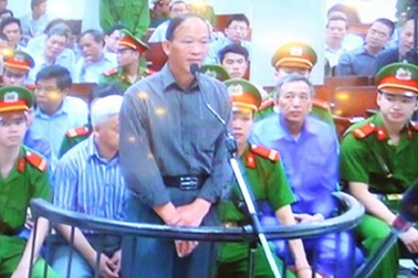 Ông Trần Xuân Giá vắng mặt có "cứu" được Huỳnh Quang Tuấn?