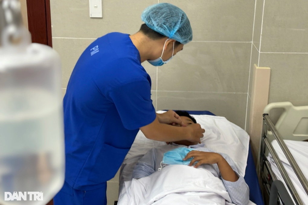 TPHCM: Cấp cứu bệnh nhân bị gãy kim gây tê khi nhổ răng khôn ở phòng khám - 3 TPHCM: Cấp cứu bệnh nhân bị gãy kim gây tê khi nhổ răng khôn ở phòng khám - 3