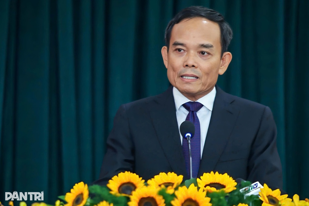Bí thư Trần Lưu Quang: Tôi trở về để đồng hành vì sự phát triển của TPHCM - 1 Bí thư Trần Lưu Quang: Tôi trở về để đồng hành vì sự phát triển của TPHCM - 1