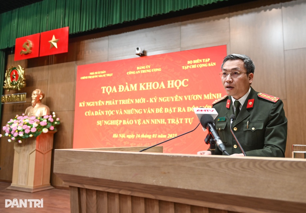 Kỷ nguyên mới và những vấn đề với sự nghiệp bảo vệ an ninh, trật tự - 3 Kỷ nguyên mới và những vấn đề với sự nghiệp bảo vệ an ninh, trật tự - 3