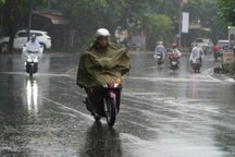 Nhiều tỉnh thành miền Trung bắt đầu mưa lớn