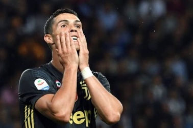 C.Ronaldo tịt ngòi 3 trận ở Juventus: Mảnh đất dữ với CR7?