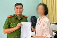 Người phụ nữ nhận lại hơn 53 triệu đồng sau gần 5 tháng chuyển nhầm