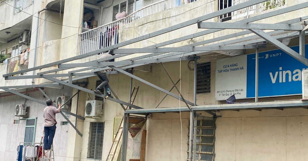 Khẩn trương tháo dỡ “chuồng cọp” ở cư xá Độc Lập sau vụ cháy 8 người chết