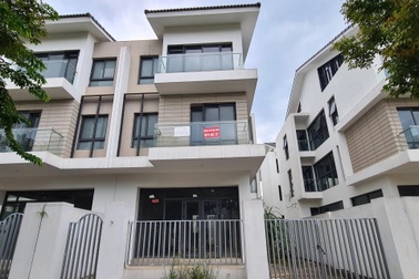 Biệt thự, nhà liền kề ven đô rao bán cắt lỗ nhưng giá vẫn cao ngất ngưởng