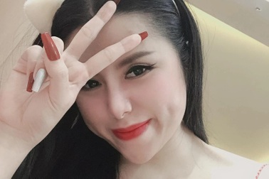 Bắt "hot girl" livestream bán "nước nho ma túy" lần đầu xuất hiện ở Đà Nẵng