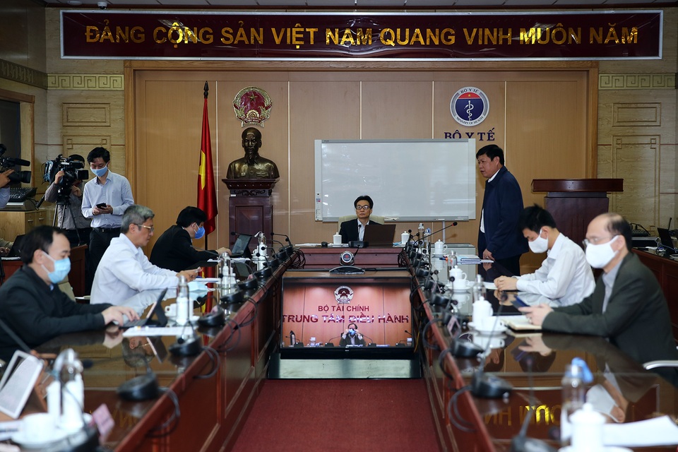 Quyết liệt cách ly xã hội để hạn chế tổn thất tính mạng người dân! - 1 Quyết liệt cách ly xã hội để hạn chế tổn thất tính mạng người dân! - 1
