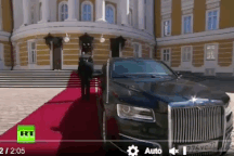 Cận cảnh chiếc xe bọc thép mới của ông Putin