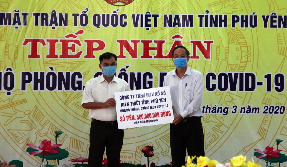 Phú Yên: Nhiều cơ quan, đơn vị ủng hộ phòng chống dịch bệnh Covid-19 - 1 Phú Yên: Nhiều cơ quan, đơn vị ủng hộ phòng chống dịch bệnh Covid-19 - 1