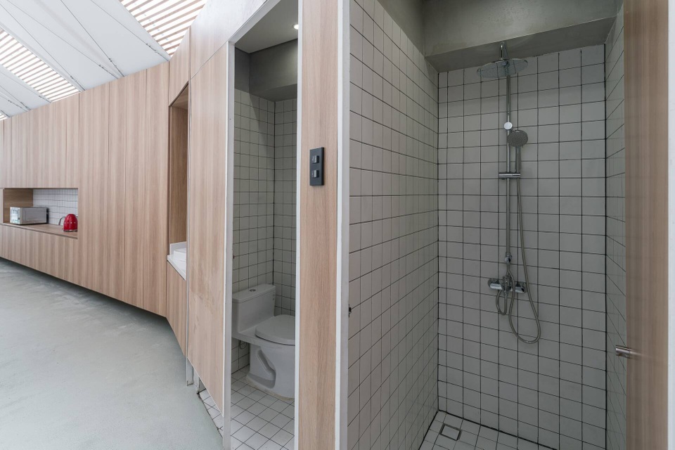 Cuộc sống bên trong căn nhà “có chiều dài bằng 10 lần chiều rộng” ở Sài Gòn - 8 Cuộc sống bên trong căn nhà “có chiều dài bằng 10 lần chiều rộng” ở Sài Gòn - 8