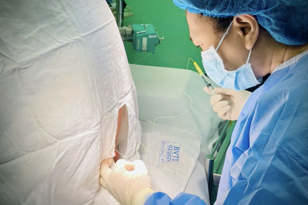 7 lần sốc điện, vẽ bản đồ tim sản phụ và mong muốn của Thứ trưởng Bộ Y tế - 4 7 lần sốc điện, vẽ bản đồ tim sản phụ và mong muốn của Thứ trưởng Bộ Y tế - 4