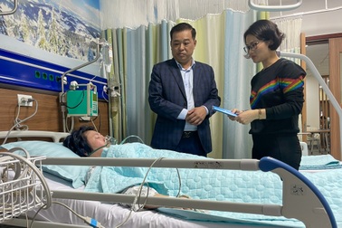 Hỗ trợ khẩn cấp gia đình nạn nhân vụ cháy nhà trên phố Hàng Lược