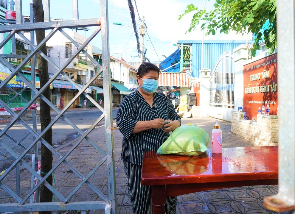 Ngày đầu tiên chợ đầu mối lớn nhất Cần Thơ bị phong tỏa - 3 Ngày đầu tiên chợ đầu mối lớn nhất Cần Thơ bị phong tỏa - 3