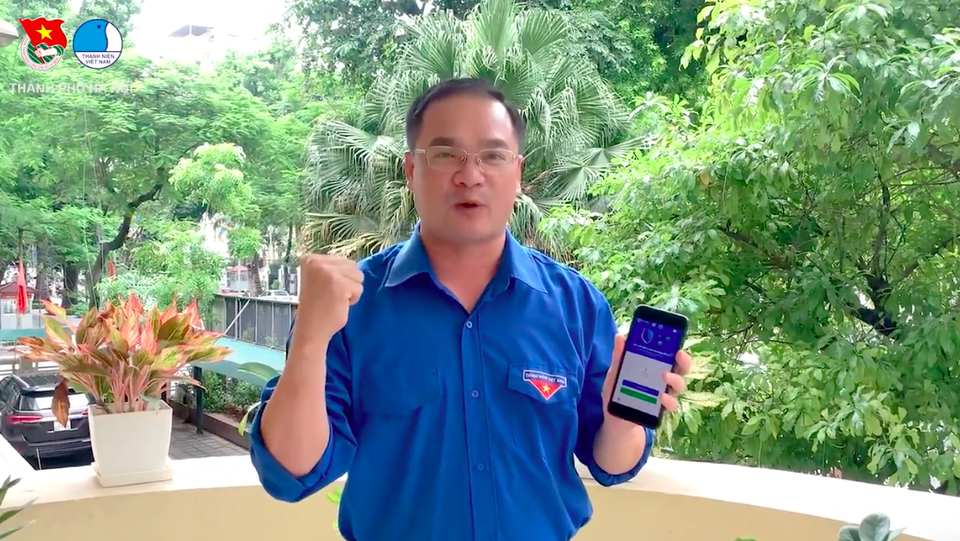 Á hậu Huyền My, tuyển thủ Đình Trọng, Duy Mạnh kêu gọi cài đặt Bluezone - 1 Á hậu Huyền My, tuyển thủ Đình Trọng, Duy Mạnh kêu gọi cài đặt Bluezone - 1