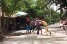 Tạm giam 2 tên say rượu hành hung CSGT