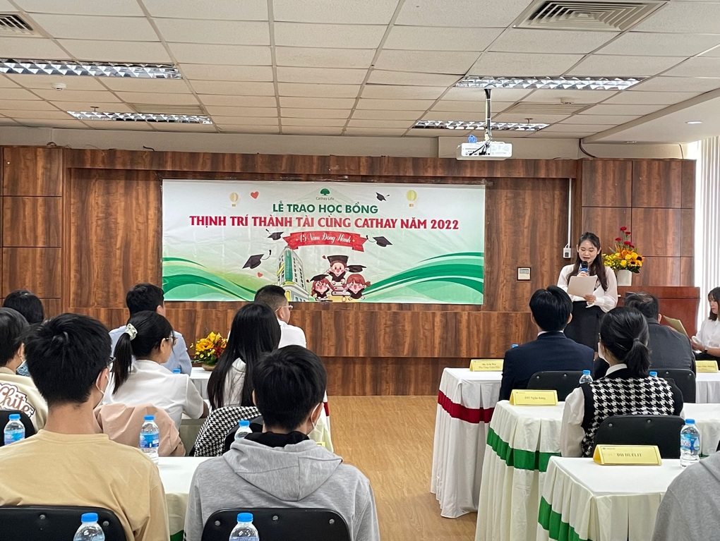 Cathay trao học bổng Thịnh trí thành tài tại TPHCM - 4 Cathay trao học bổng Thịnh trí thành tài tại TPHCM - 4