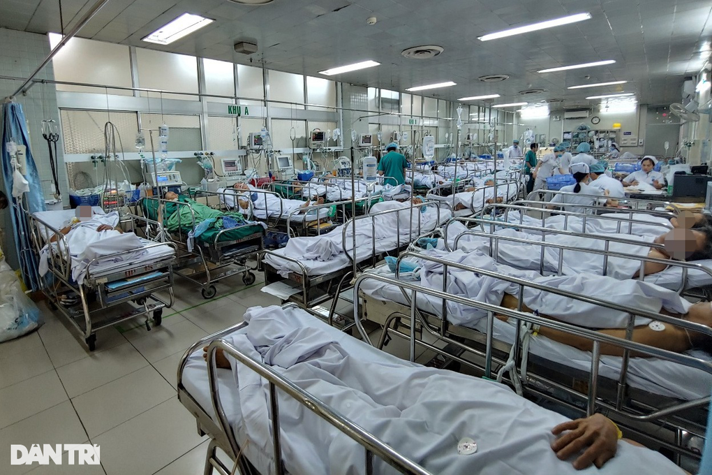 Vụ bị xe tông khi bảo vệ hiện trường: Đại úy công an đang nguy kịch - 1