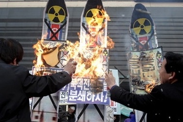 Hàn Quốc nâng tầm bắn tên lửa đối phó Triều Tiên