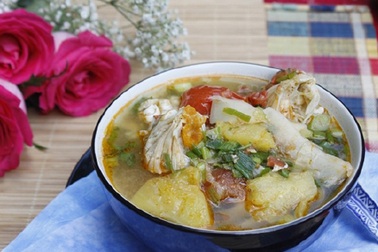 Ấm lòng canh ghẹ nấu chua ngày đông