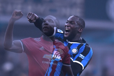 Romelu Lukaku: Người thừa ở Man Utd thành “bùa hộ mệnh” của Inter