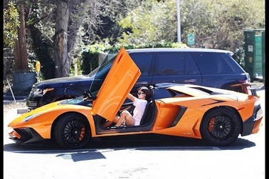 Dàn xế "khủng"của em cô Kim