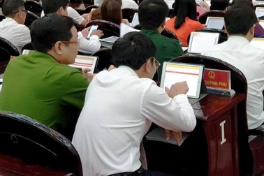 Kỳ họp Hội đồng nhân dân “không giấy” lần đầu tiên tại Thái Bình