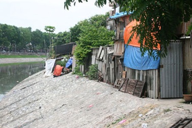 Kiên quyết giải tỏa, xử lý vi phạm đường ven sông Tô Lịch