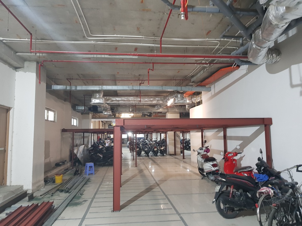 Vụ cư dân chung cư cao cấp bức xúc: Chủ đầu tư xây bãi đỗ xe không phép - 1 Vụ cư dân chung cư cao cấp bức xúc: Chủ đầu tư xây bãi đỗ xe không phép - 1